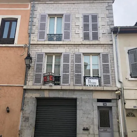 Apartment Immeuble De Charme *